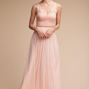 only wore once, no longer needed